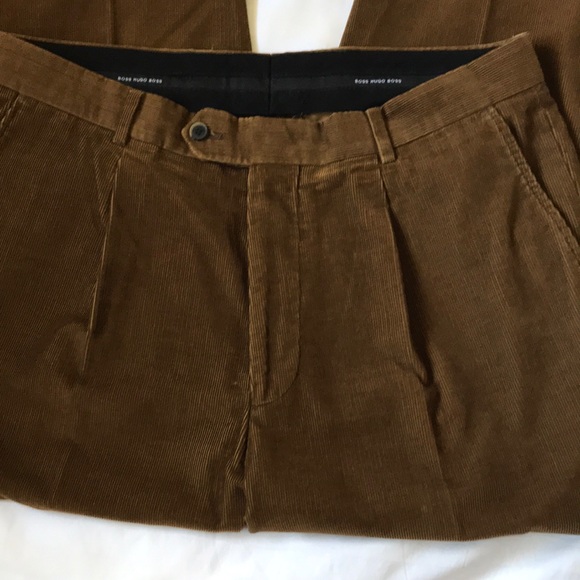 Hugo Boss single pleat brown corduroy pants - Picture 2 of 5